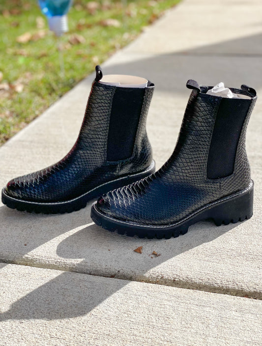 Chase Black Snake Boot