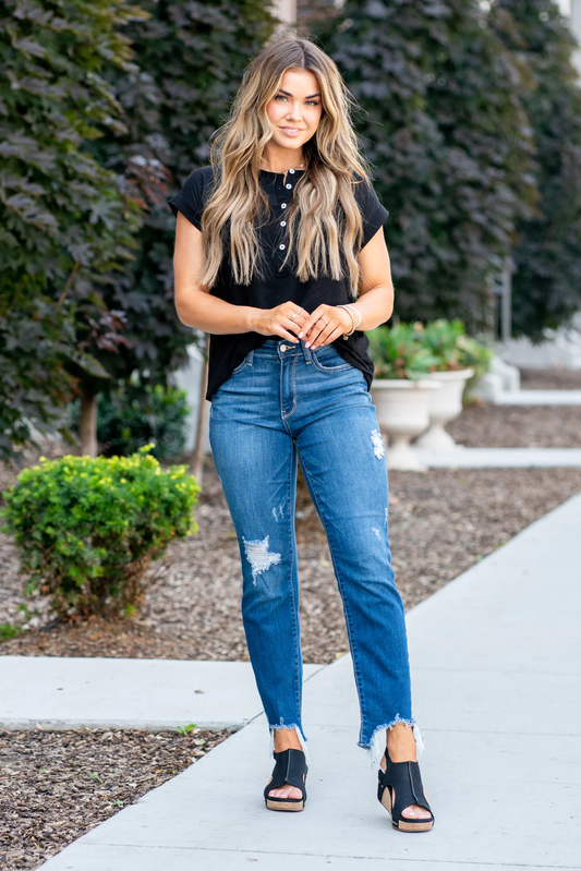 Mid Rise Shark Bite Slim Fit -