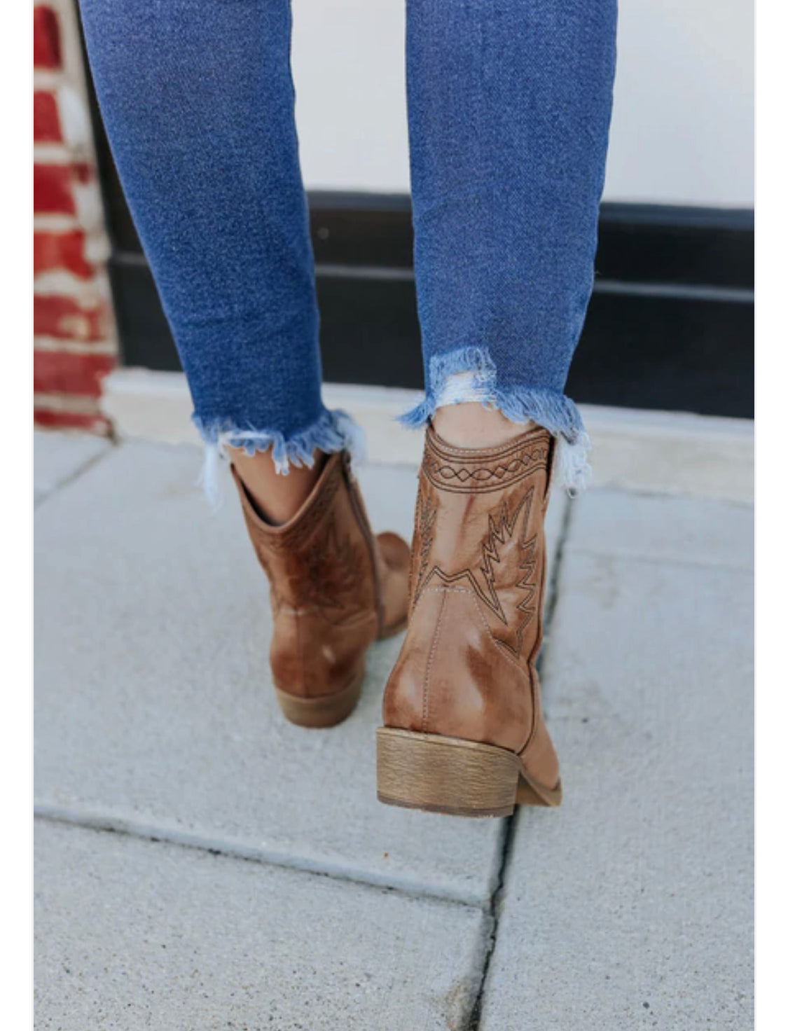 Pistol Ankle Bootie - Tan