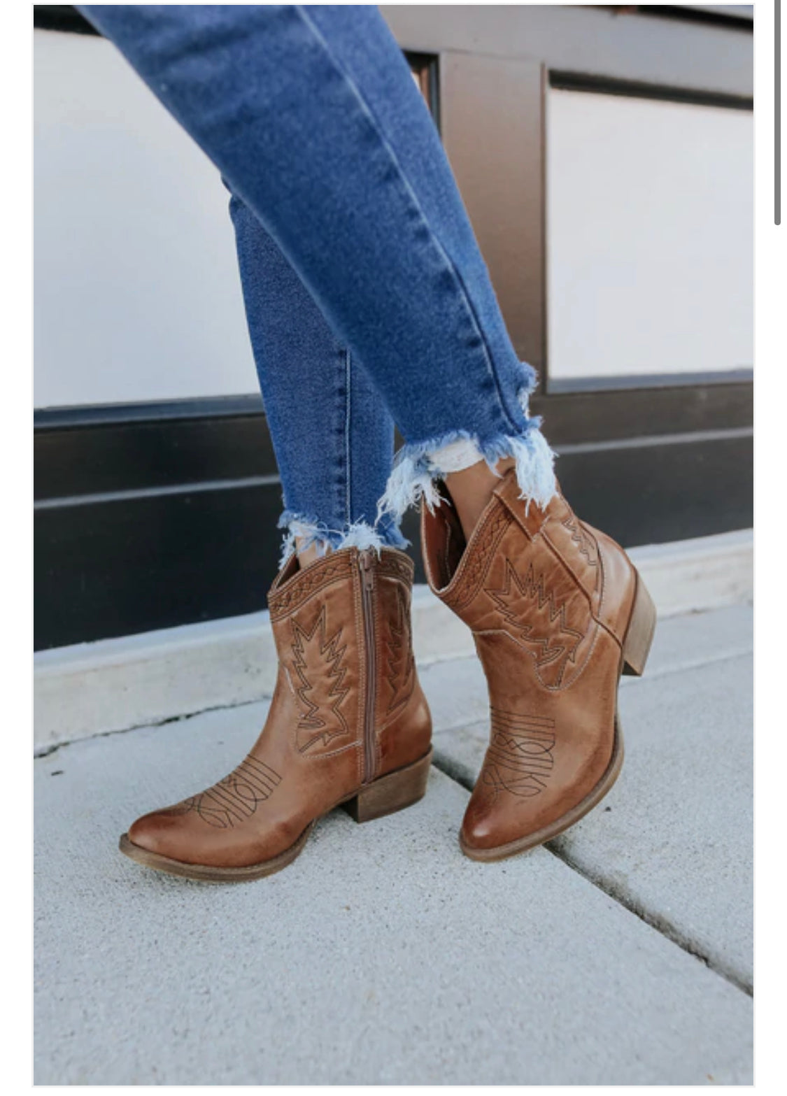 Pistol Ankle Bootie - Tan